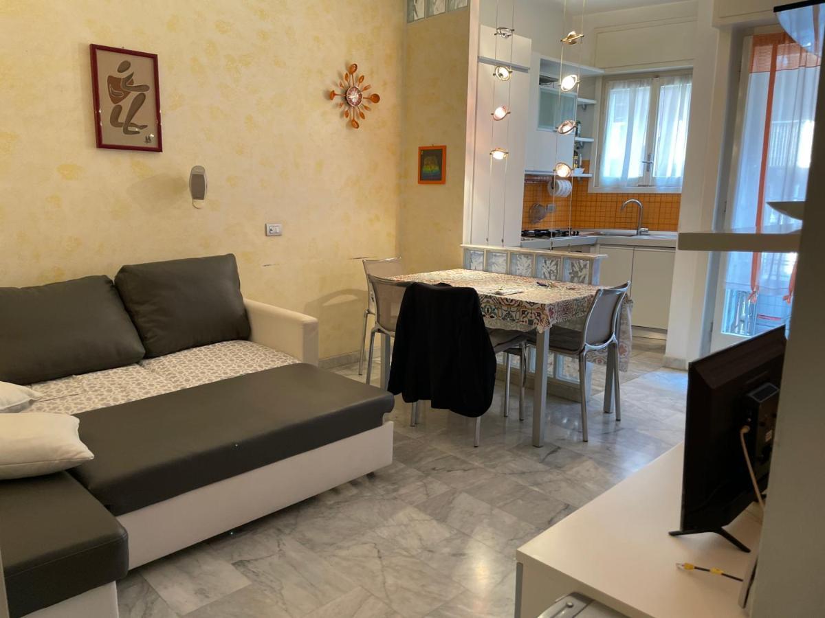 Impeccable Bnb In Milan Next To M1 Metro 10 Mins Away From Duomo Wi-Fi Feel Like Home Exterior foto