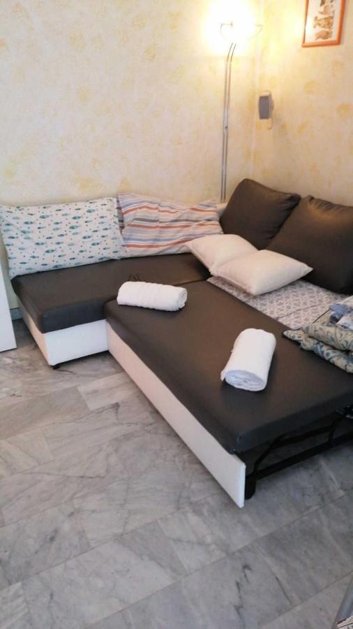 Impeccable Bnb In Milan Next To M1 Metro 10 Mins Away From Duomo Wi-Fi Feel Like Home Exterior foto