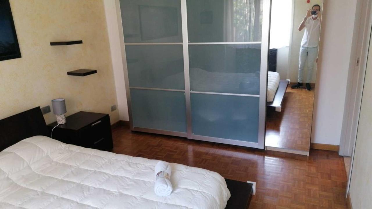 Impeccable Bnb In Milan Next To M1 Metro 10 Mins Away From Duomo Wi-Fi Feel Like Home Exterior foto
